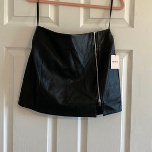 NWT Superdown Melissa Zip Up Faux Leather Mini Skirt in Black